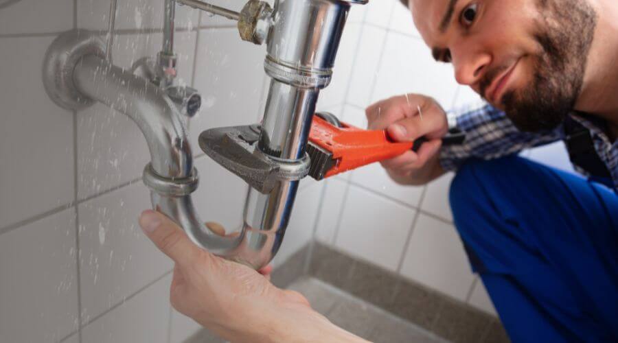 Professional same day plumber services in Center City, MN